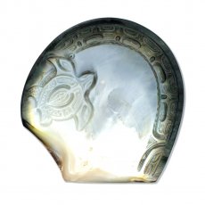 Gravierte Tahiti-Perlmutt - 10 x 10.5 cm